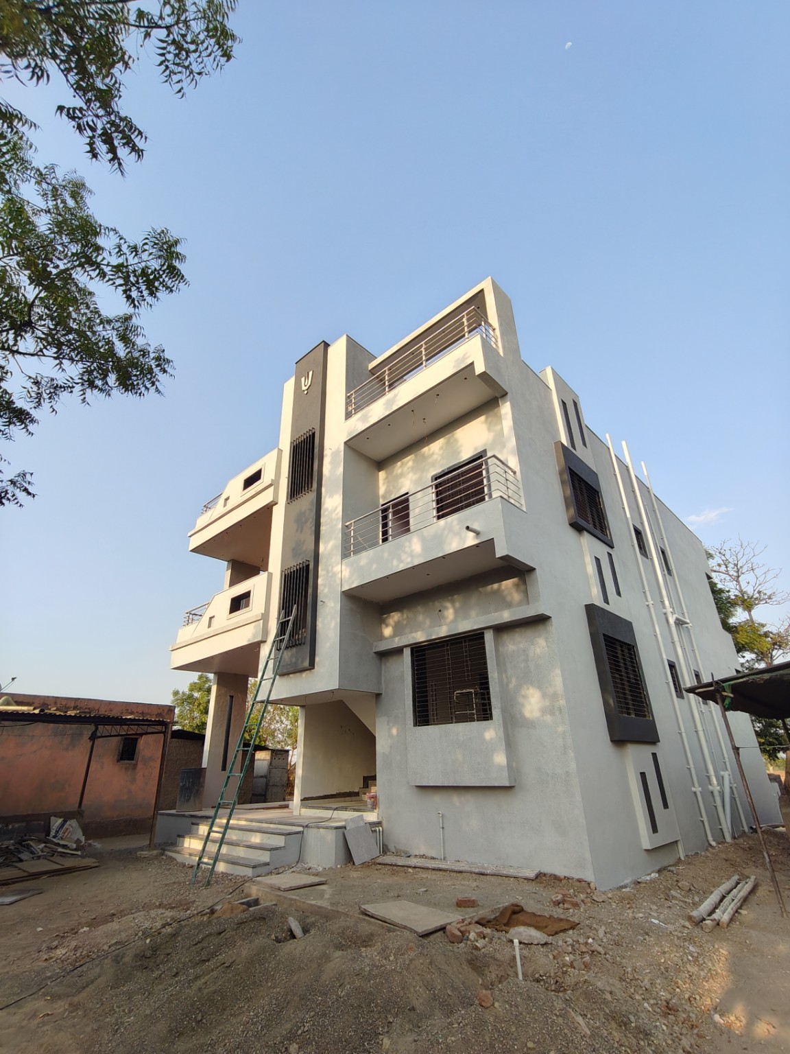 Building electrical work